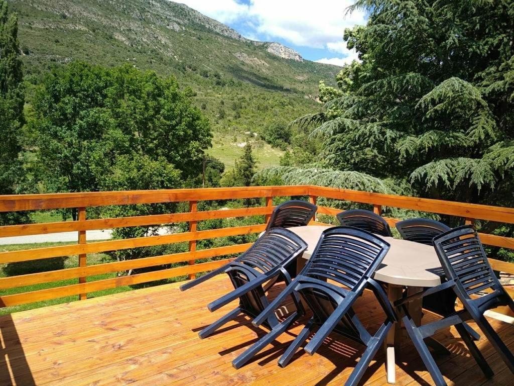Gite En Haute Provence Montfroc Bagian luar foto